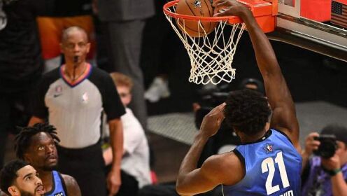 《NBA全场集锦》【球星】恩比德vs字母哥队集锦 19中14砍下32分6篮板效率很高