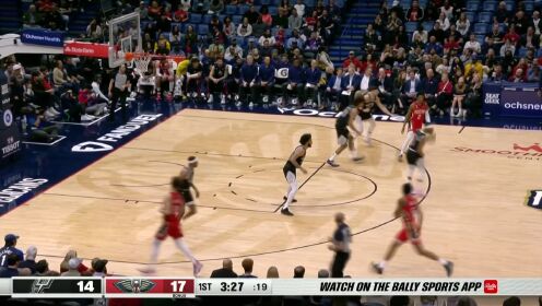 《NBA全场集锦》你的防线我清楚！理查德森战旧主人缝中急停急起上篮打进