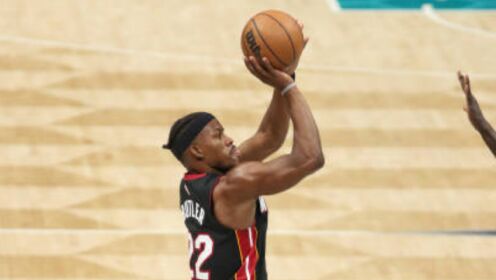 《NBA全场集锦》【球星】巴特勒vs黄蜂集锦 28+7炮轰黄蜂内线