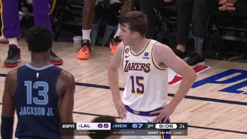 《NBA全场集锦》湖人vs灰熊第3节英文原声回放