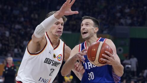 2023篮球世界杯_篮球世界杯决赛：德国83-77塞尔维亚_【球星】阿夫拉莫维奇vs德国集锦全场21+2滑翔飞扣碾压禁区_高清