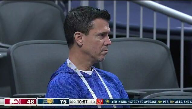 NBA季前赛：老鹰vs步行者第三节英文原声回放