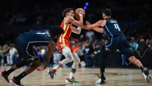 老鹰vs魔术五佳球 班凯罗虐筐暴扣特雷-杨超远三分