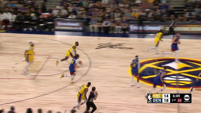 老而弥坚不坠青云之志 詹姆斯卯足全力反击一条龙直杀篮下