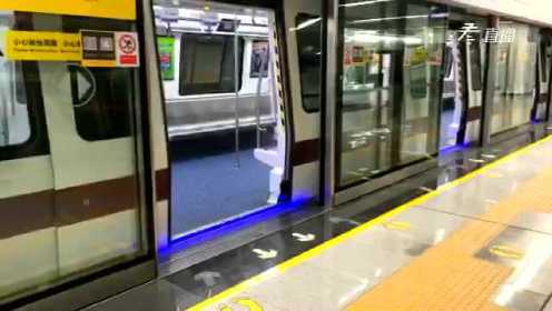 探访中国最美地铁深圳11号线