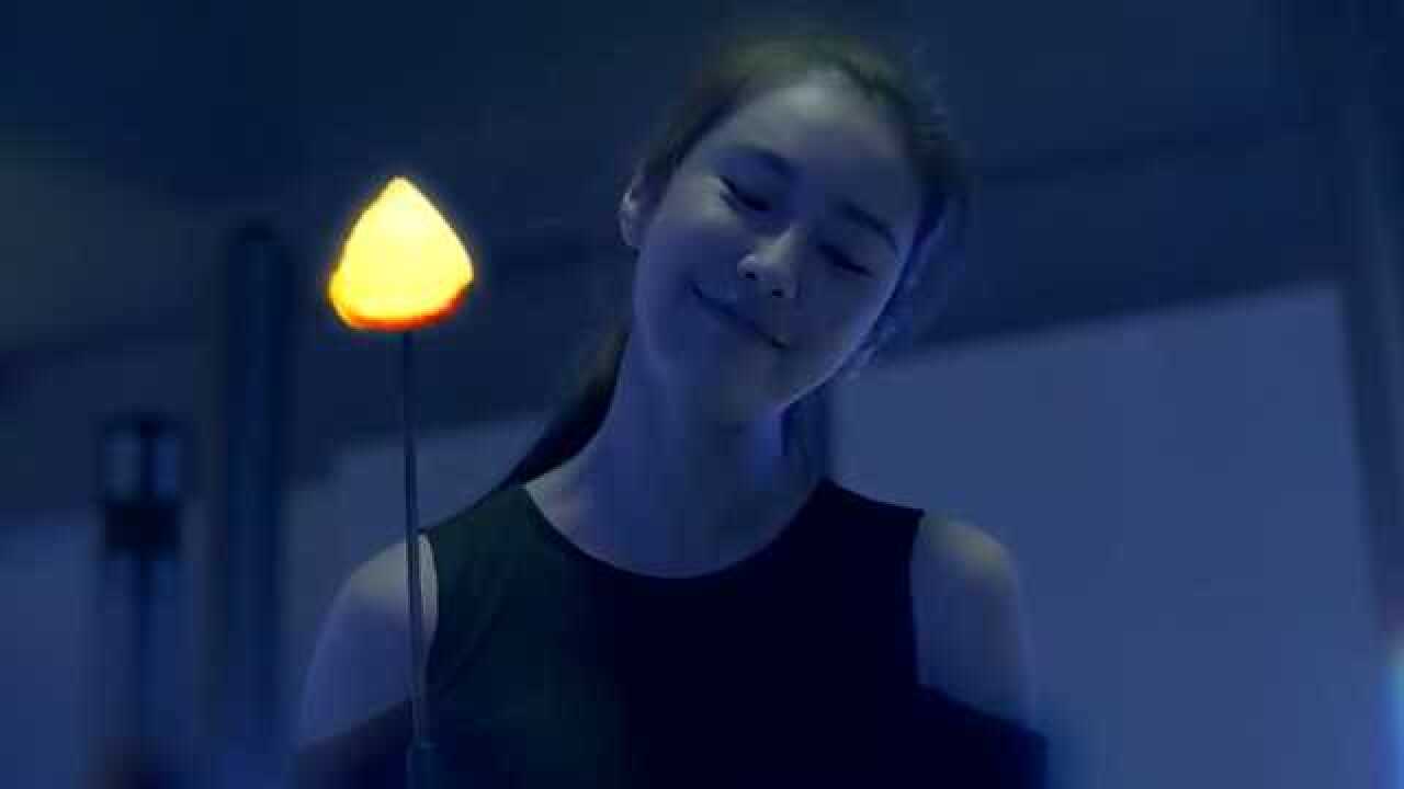 女警察审讯男犯人动用私刑堪称现代十大酷刑_高清