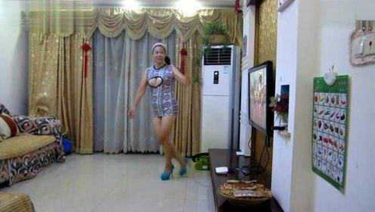 舞灵美娜子广场舞《变脸之王》_高清