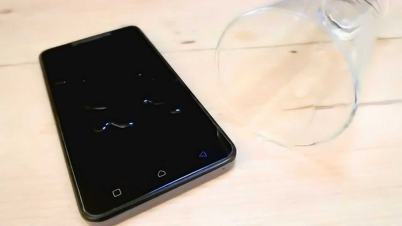 手机进水了该怎么办？这个方法巧妙又简单！_高清1080P在线观看平台_腾讯视频