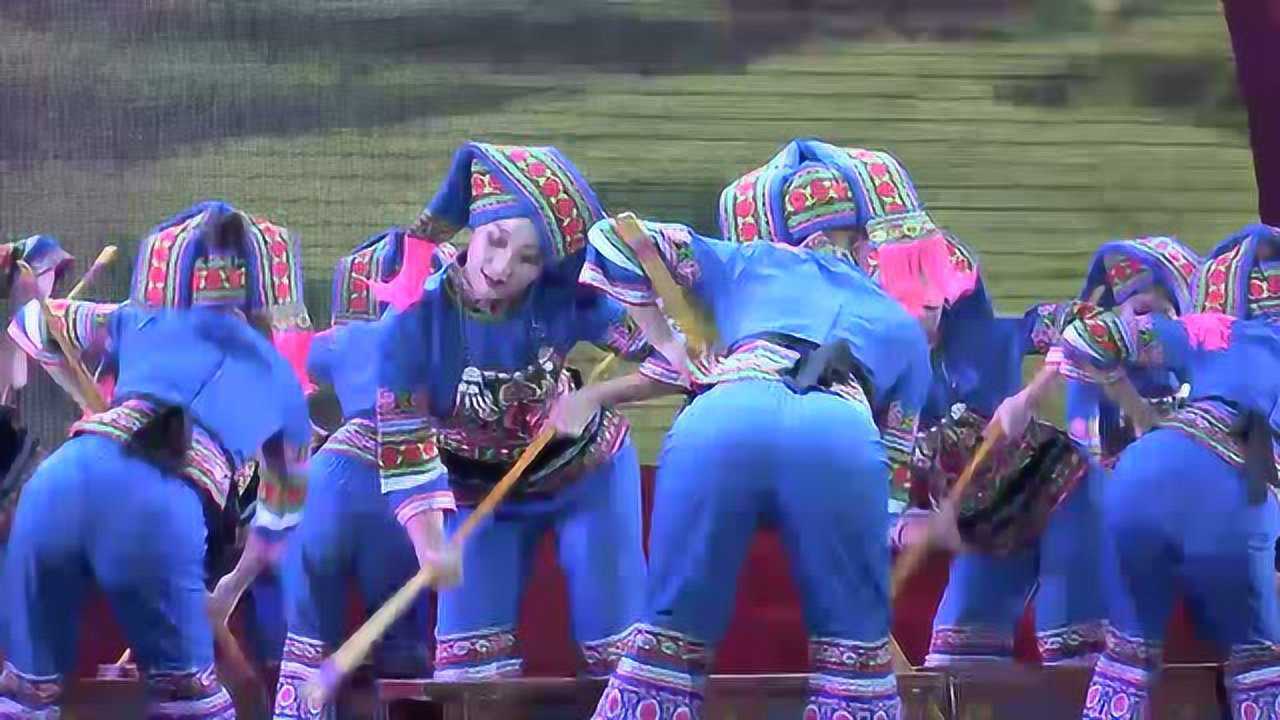 稍息立正看过来!壮族舞蹈《壮家的扁担会唱歌》演绎美丽丰收梦_高清1080P在线观看平台_腾讯视频