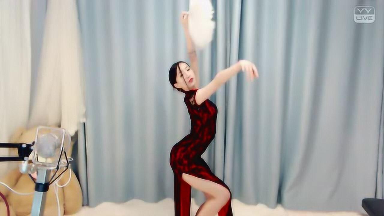 旗袍美女跳舞，妙不可_高清