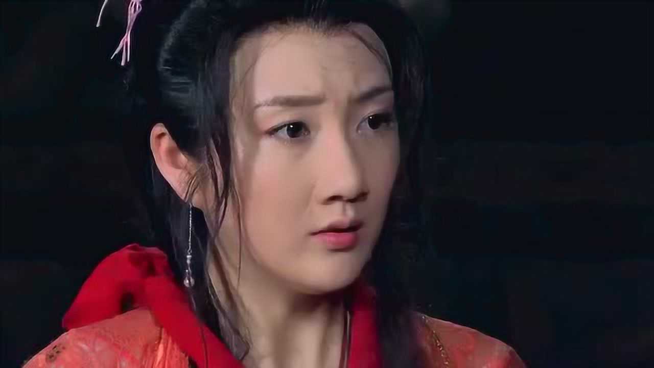 武松手持戒刀干掉了飞天蜈蚣,还营救一美女,美女从此喜欢上武松_腾讯视频