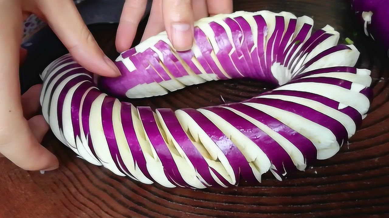 茄子新吃法简单改花刀茄龙招待客人倍有面子