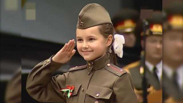 俄罗斯萌萌小萝莉演唱经典歌曲喀秋莎