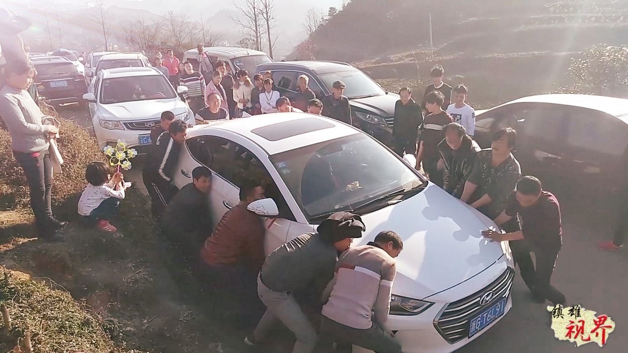 云南镇雄实拍视频_实拍：云南农村上街赶场，赶场是小时候最美好的回忆_高清1080P在线观看平台_腾讯视频