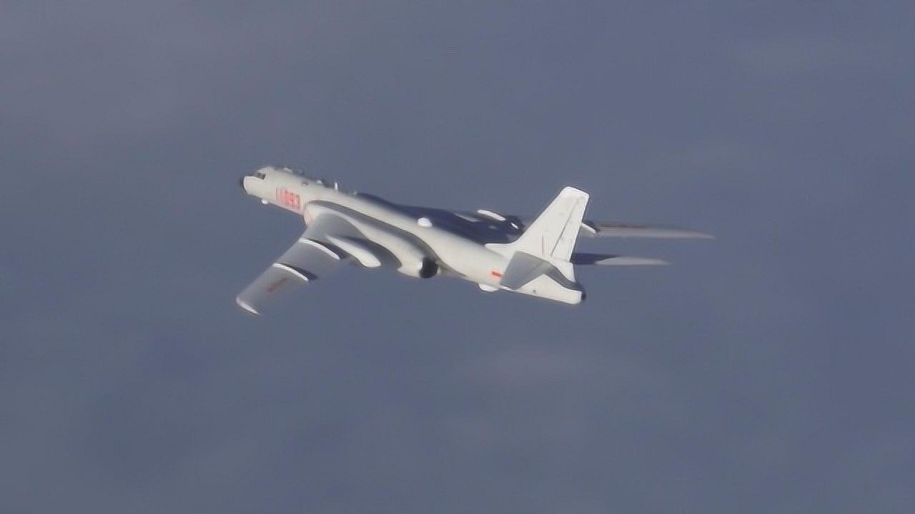 轰-6k轰炸机投弹画面首次公开 皆作为核心组织编队出场