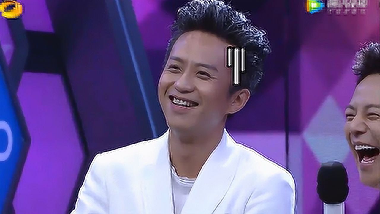 孙俪现场补刀邓超出国只用4个单词邓超怼一句全场都笑乐了