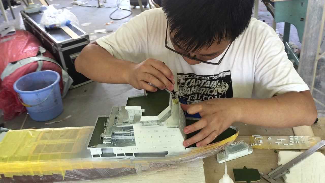 雪龙号模型制作片段