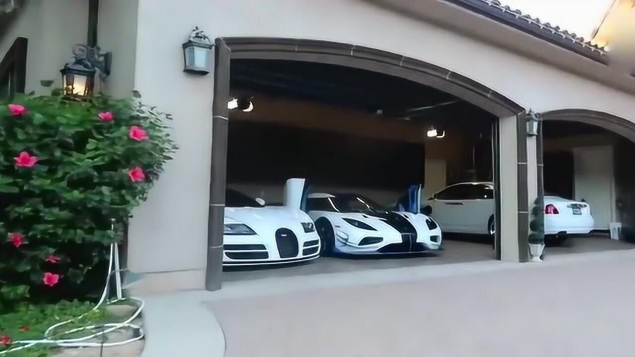 看到迪拜土豪车库里的这两辆超级跑车才知道啥叫成功人士