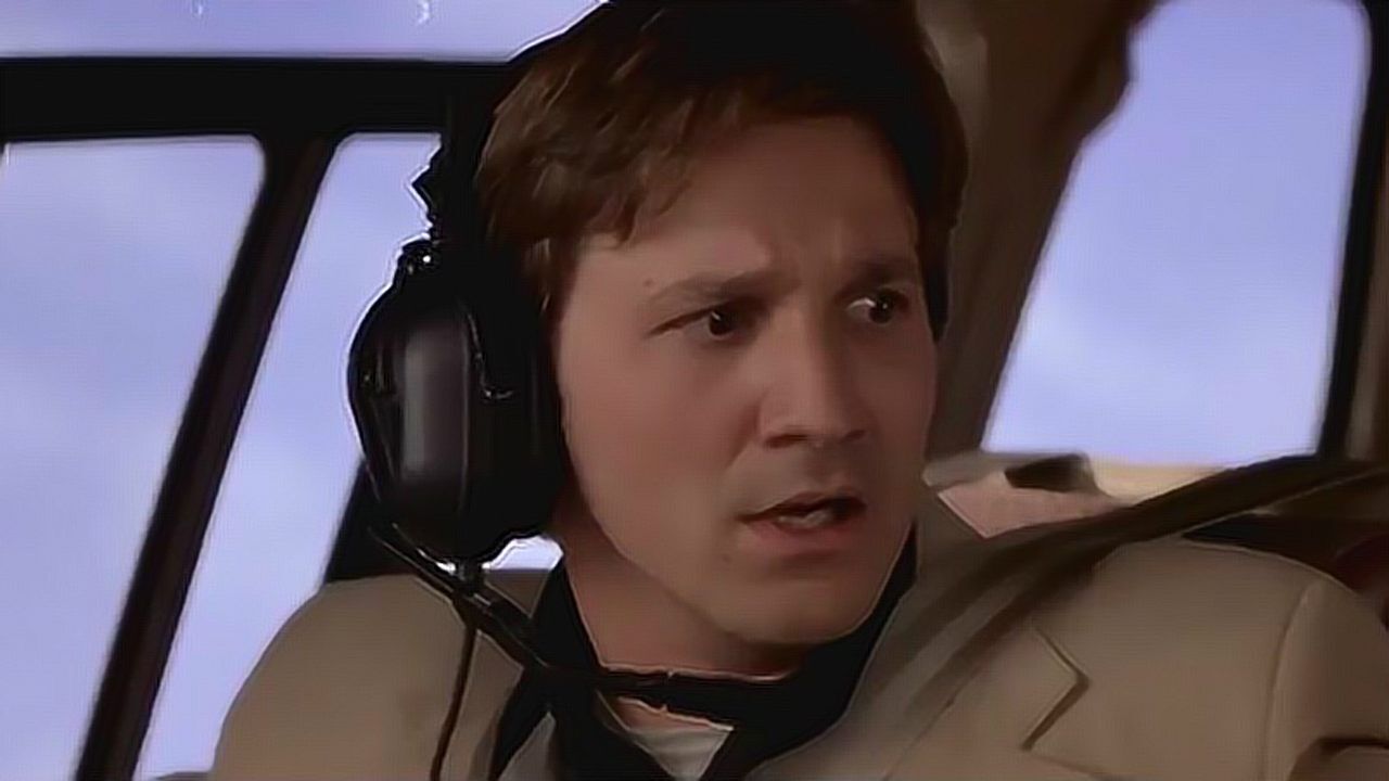 亡命夺宝:开直升机捉奸,这样的骚操作你见过吗?