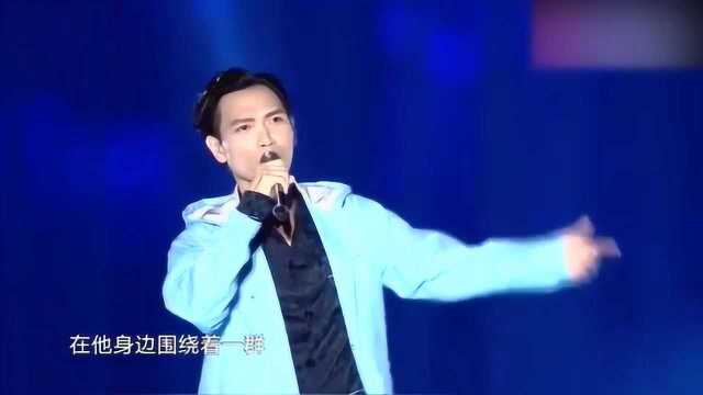 杨宗纬演唱一首《越过山丘》,歌声里写满人生感悟,听了好几遍