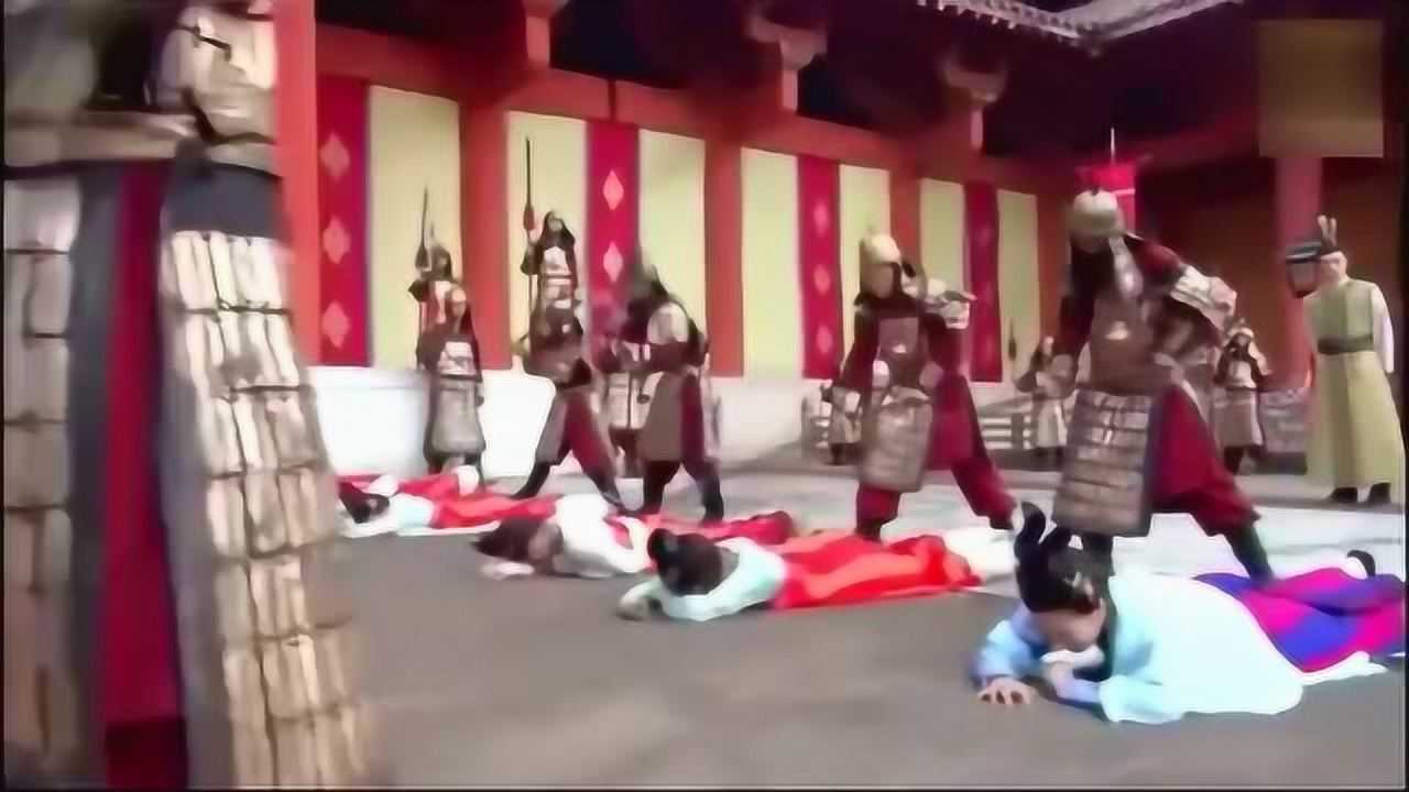 古代宫女集体挨板子，最后皇子看不下去了！_高清
