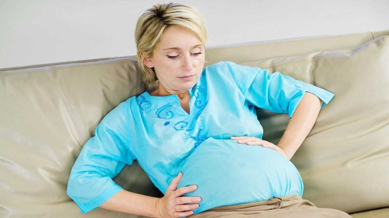 孕晚期下腹部图片