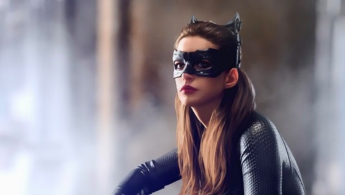 回忆安妮·海瑟薇版"猫女"在《蝙蝠侠:黑暗骑士崛起》的动作戏!