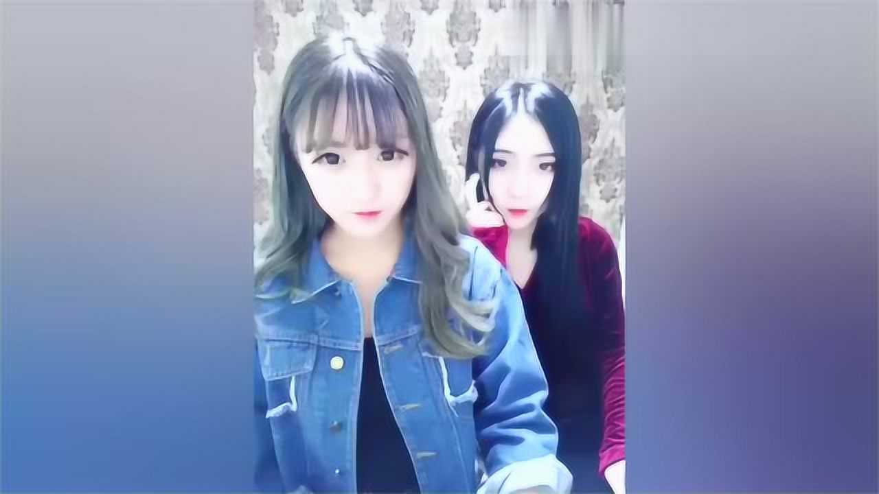 两个美女咬嘴唇的动作真是太撩人了，你动心了吗？_高清1080P在线观看平台_腾讯视频