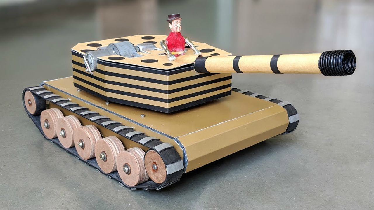 用纸板diy玩具坦克,玩起来太过瘾了,看看他是怎么做的