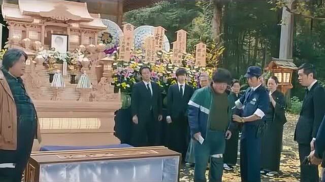 《胖子特工队》两个胖子一起压下去,非死即残呀