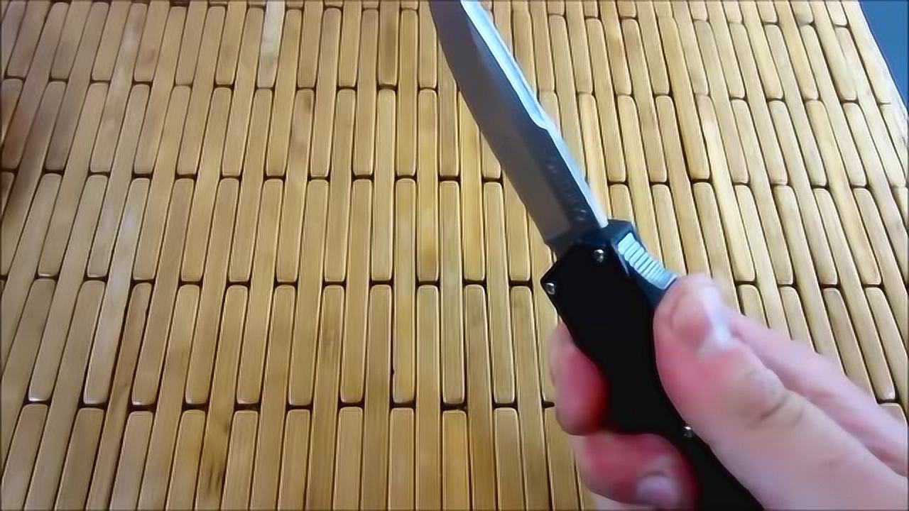 弹簧刀和折叠刀的对比,制作都很精巧,你比较喜欢哪一种?_高清1080P在线观看平台_腾讯视频