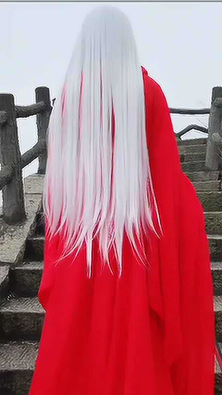 满头白发美女姐姐,转身那一瞬间你们有没有被惊吓到!