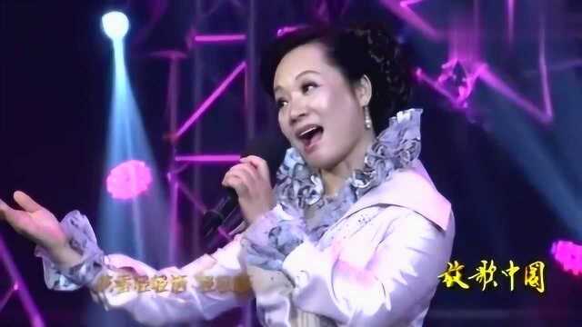 歌手罗宁娜演唱《蝶恋花》嗓音唯美动听,温婉动人