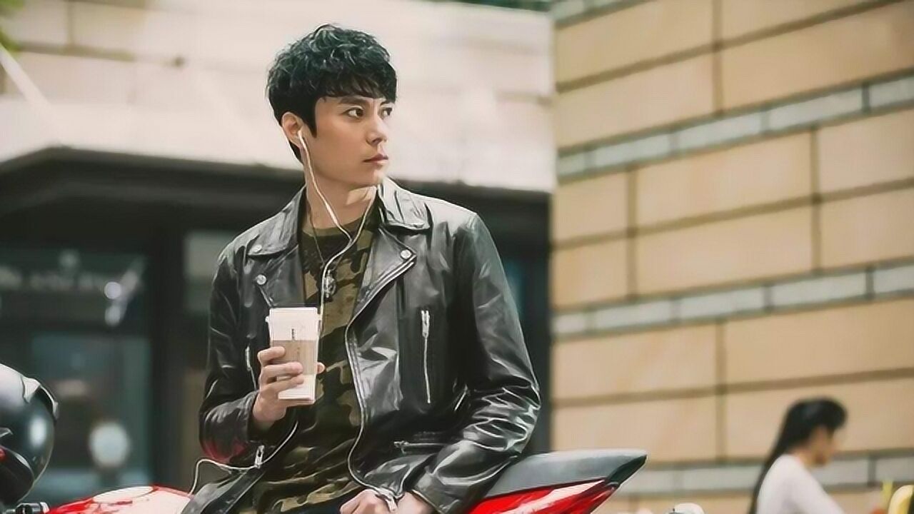 《人间喜剧》速看:大个艾伦饰演小人物,演绎蛋白质求生记