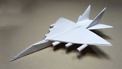 鹰击长空！教你折纸超帅的立体战斗机，比普通的纸飞机厉害多了！