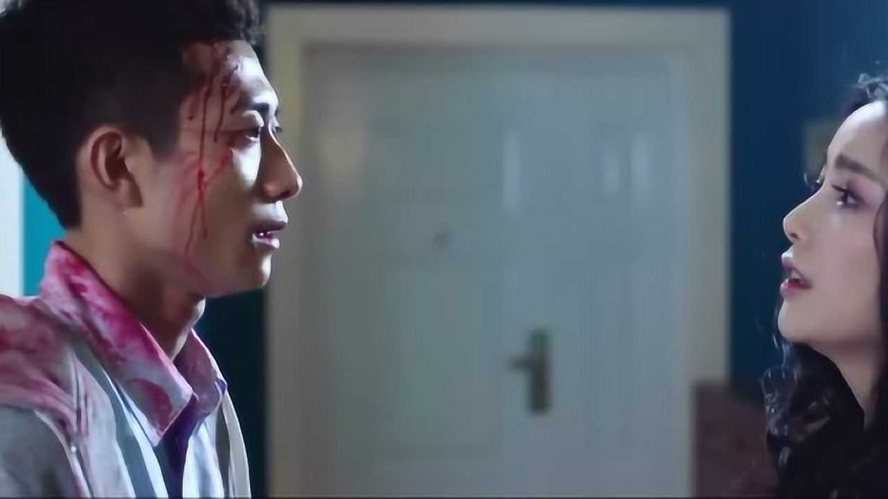 经历重重危险,两人终于逃过一劫,在一起了