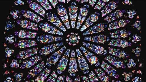 巴黎圣母院大火玻璃炸裂 再见不到记忆中美丽的玫瑰花窗