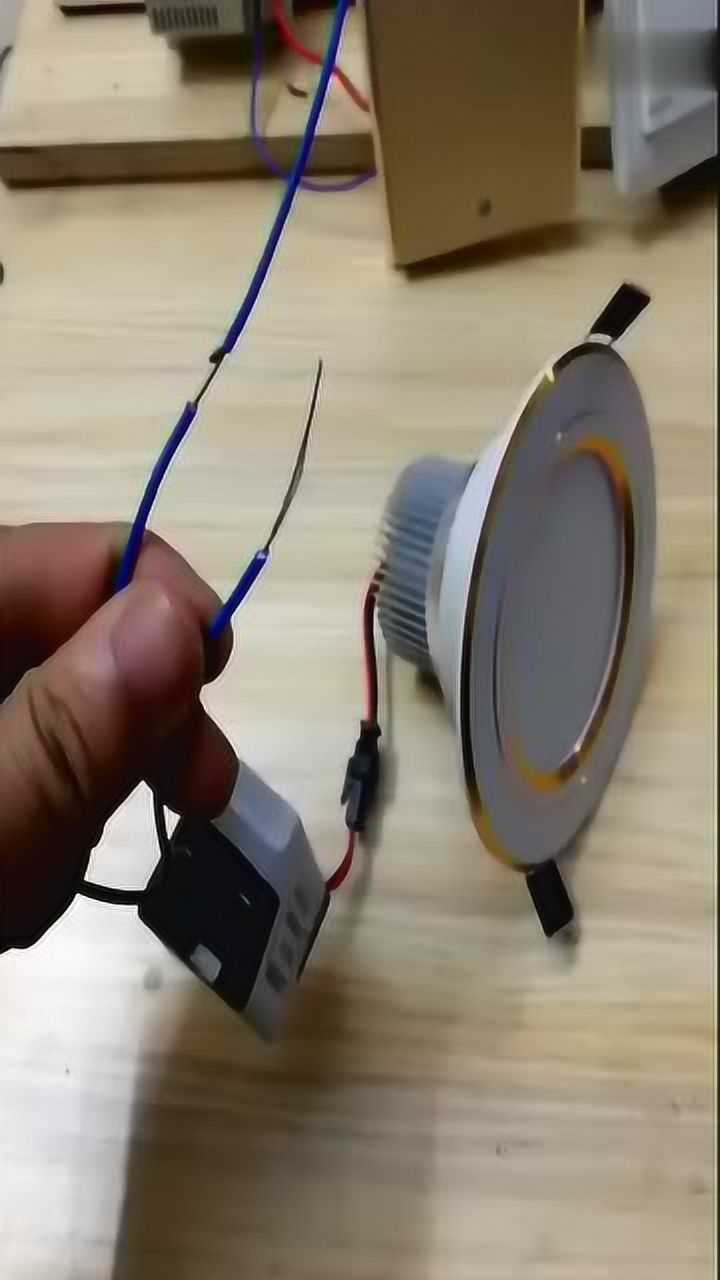 筒灯的正确接法!