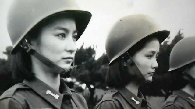 日本女兵尸横遍野惨遭到村民扒衣服,胸部里裹的白布揭晓答案