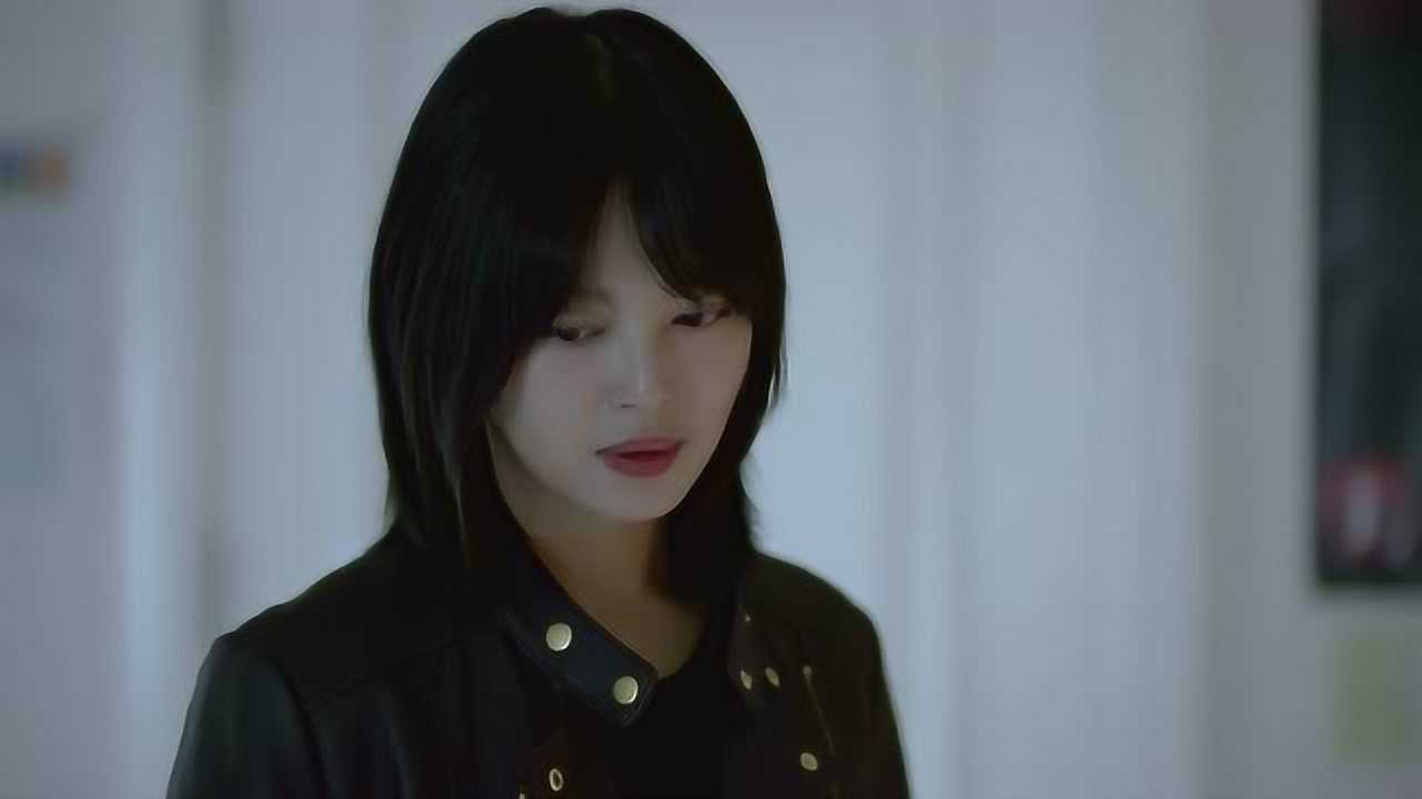 带着爸爸去留学林飒看着被打成这样的丹丹心里也是五味杂陈