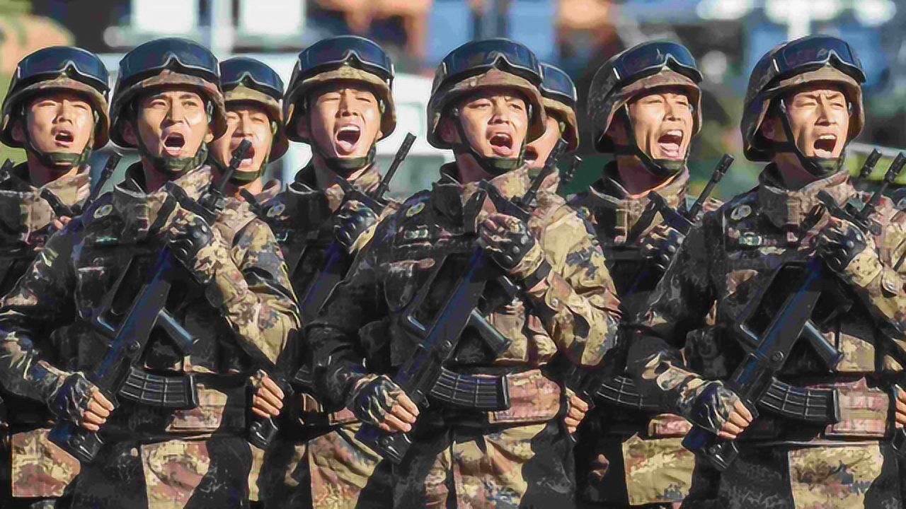 中国阅兵仪式特种兵方阵压轴戏气势太震撼了
