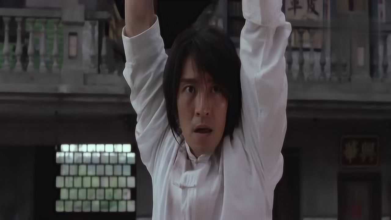 功夫周星驰攻击了半天没想到火云邪神早都跑了