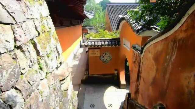 隋代古刹天台山国清讲寺,环境清幽,寺内外的建筑和风景真的太美