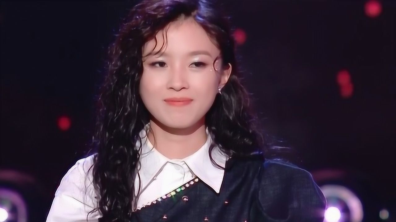 洪一诺舞台上谈歌曲的含义一段话简单又暖心好喜欢