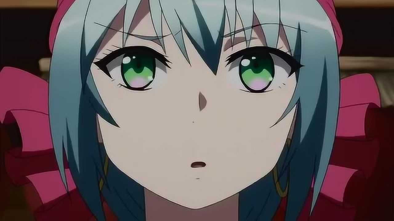 灵剑山老板娘对王舞的功法好熟悉啊教起王陆来事半功倍啊