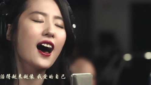 刘亦菲献唱《花木兰》中文主题曲《自己》