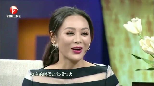 宁静年轻时的照片,长相成熟,野性的美!一看就不是好惹的姑娘!