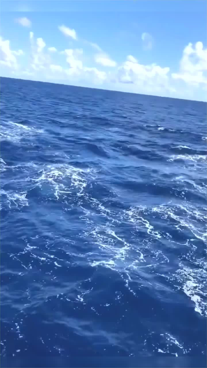 你来过太平洋中心吗海水真的超蓝让人向往也让人恐惧