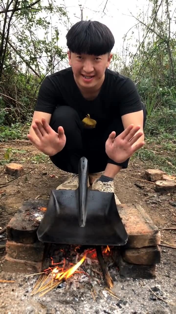 农村成杰铁铲煎鸡柳诱惑到了