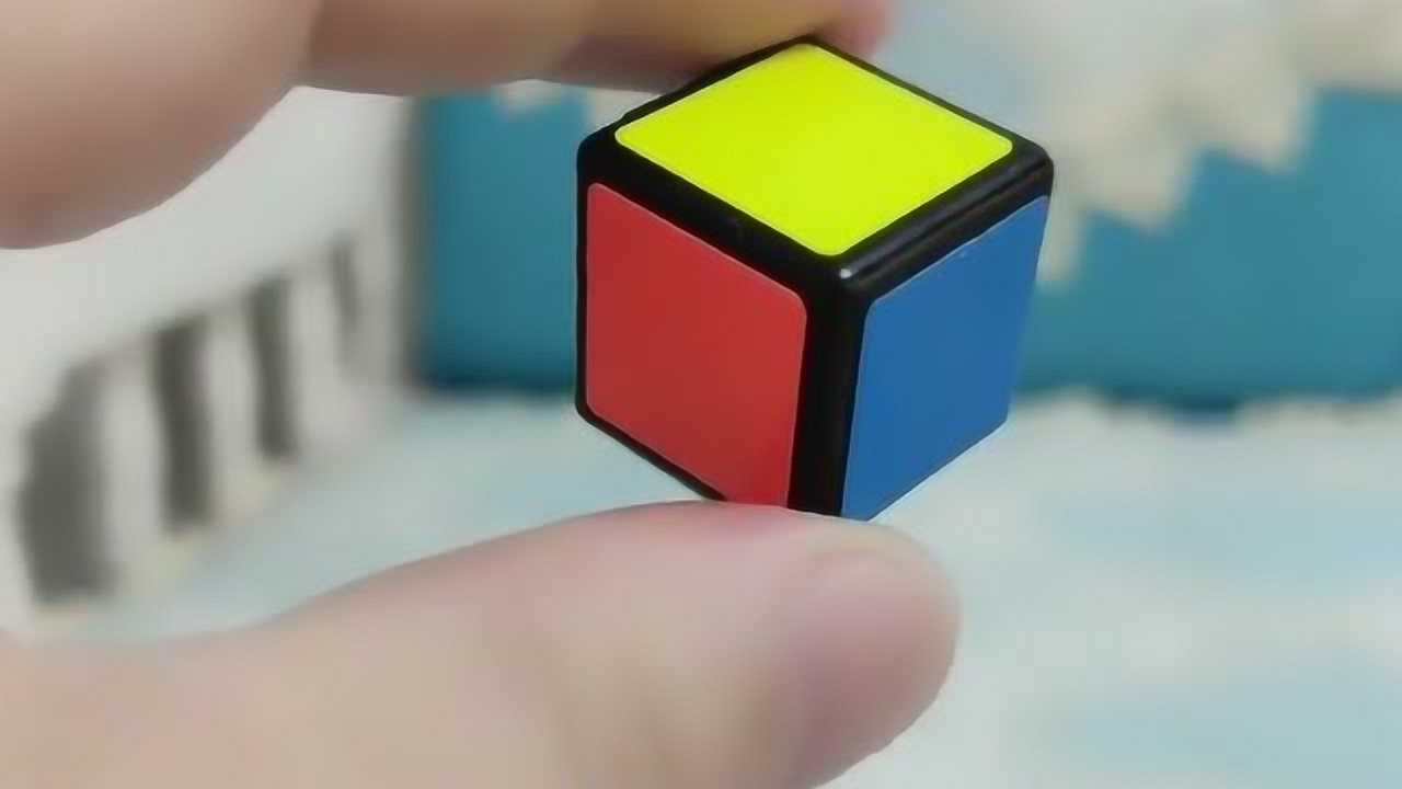 是谁告诉我111魔方最难的不是我吹牛我闭着眼都能把它还原